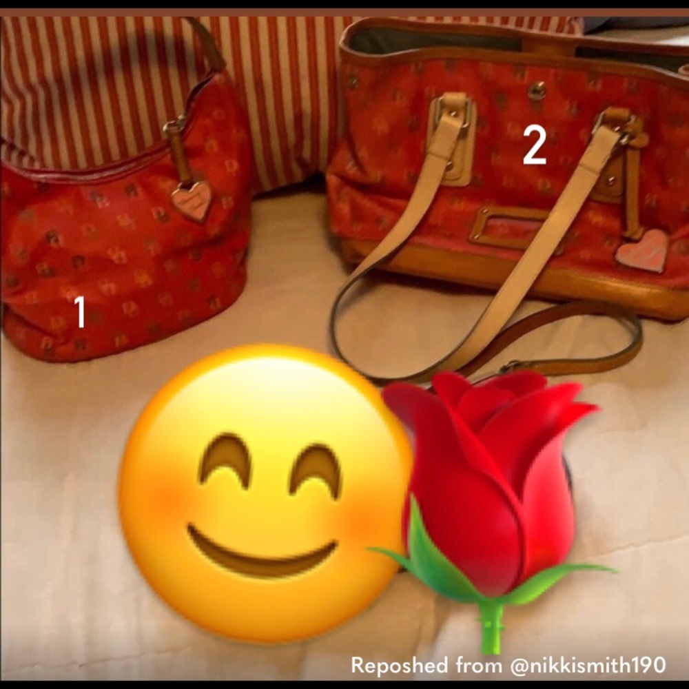 Duo Vintage Y2K Dooney & Bourke Purses